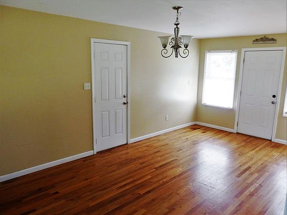 4th image of 51405 Outer Dr