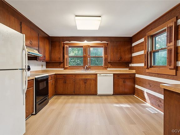5th image of 139 Cedar Hill Trl