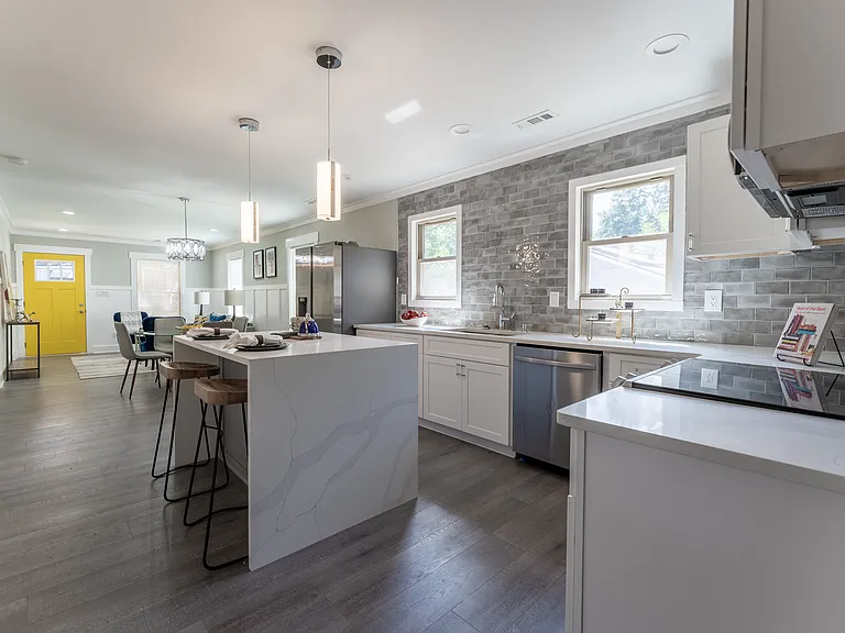 176 Stanhope Cir NW — Photo 8
