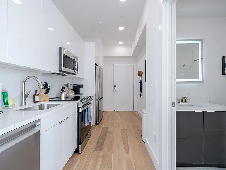 36-38 Hichborn St #401A — Photo 13