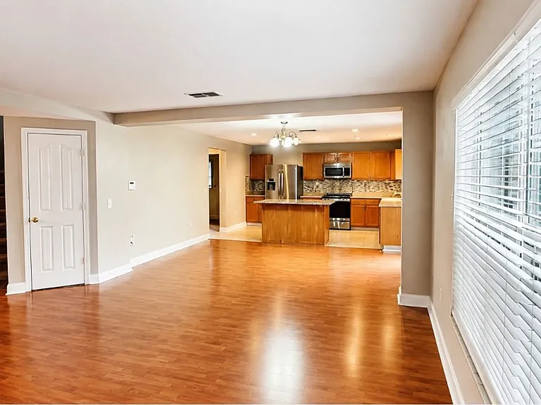 12827 Oulton Cir — Photo 12