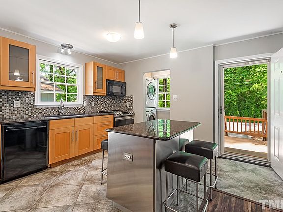 3rd image of 2903 Shaftsbury Rd