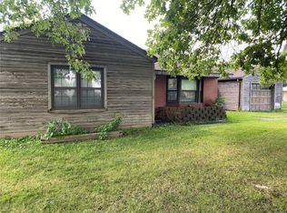 3052 Godfrey Rd, Godfrey, IL 62035