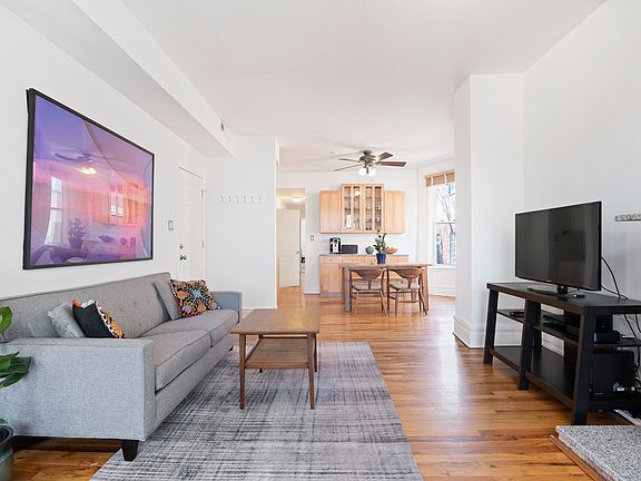 5th image of 1039 W Lill Ave #2W