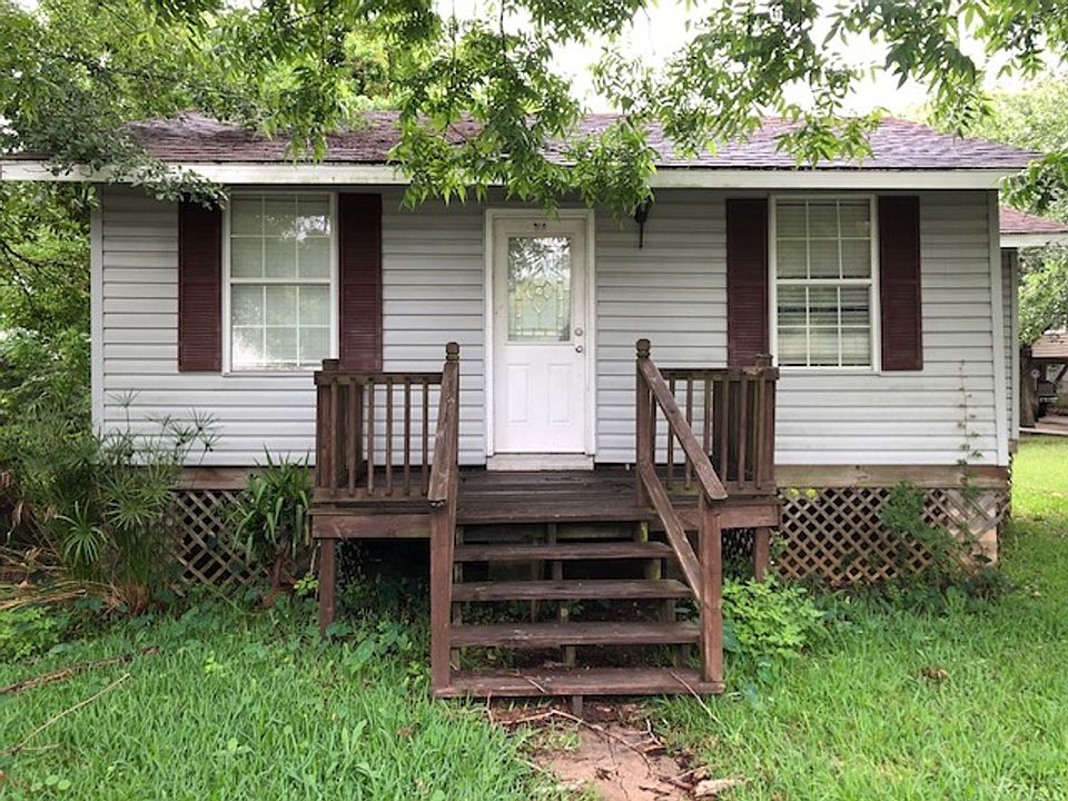 1st image of 715 Herrick Ave