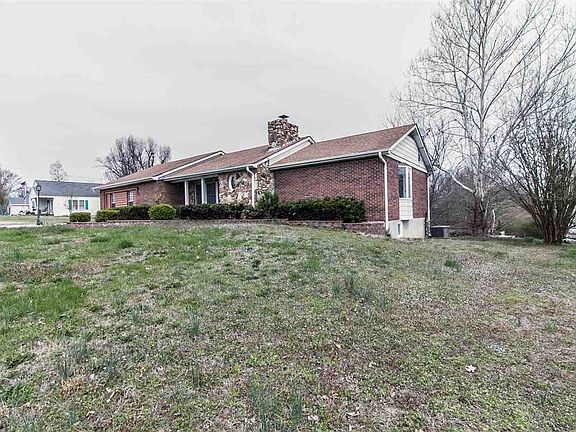 3rd image of 734 Price St