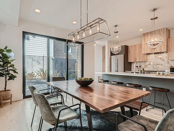 5th image of 2637 W 23rd Avenue