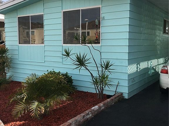 3rd image of 18801 Hawthorne Blvd
