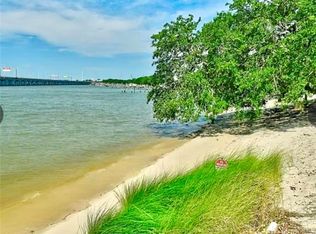 9601 9th View St APT 203, Norfolk, VA 23503