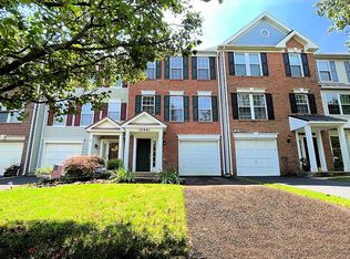 12041 Country Mill Dr, Bristow, VA 20136