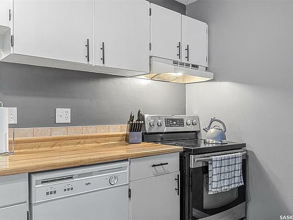 3rd image of 365 Kingsmere Blvd #101