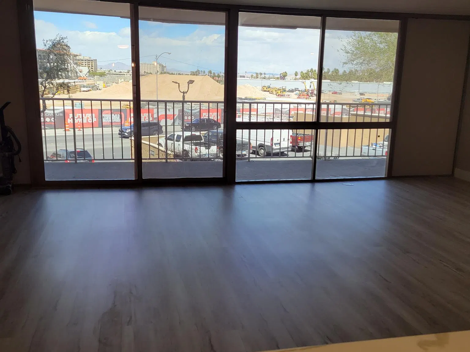Studio, 648 sqft, $1,095 — Photo 3
