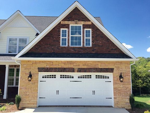4th image of 124 Forest Ln