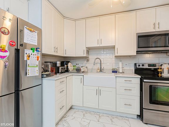 3rd image of 2755 W Gregory St #1-W