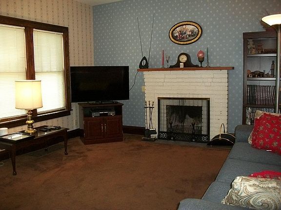 2nd image of 1619 Kemper Ave