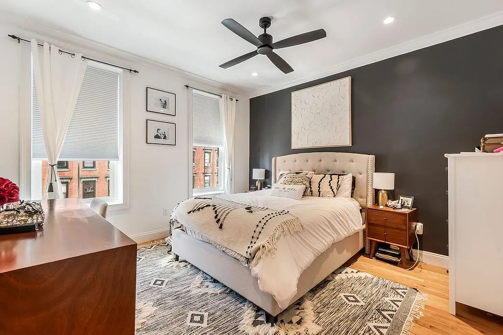 2 bed, 1.0 bath, $4,200 — Photo 1