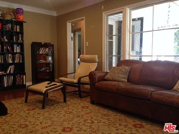 5th image of 4838 Algoma Ave