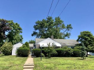 437 W Park Ave, Oakhurst, NJ 07755