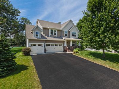 10442 Huntington Dr, Eden Prairie, MN, 55347