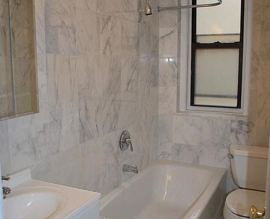 4th image of 2480 Broadway #12A