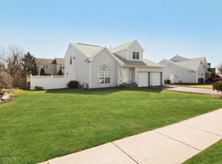 23 Grand Teton Ave, Howell, NJ 07731