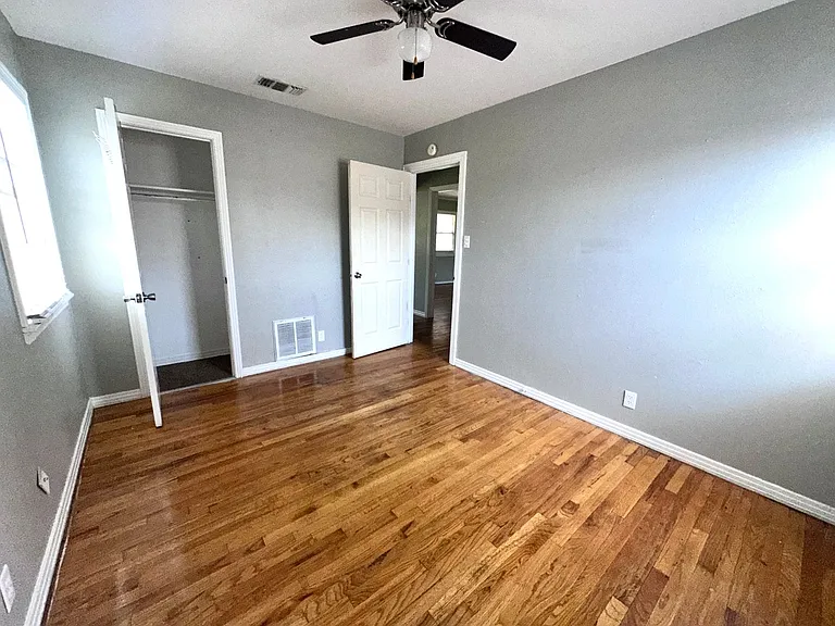 6501 Avenue T — Photo 13