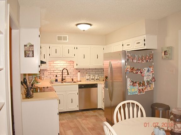 2nd image of 3038 Leeridge Dr