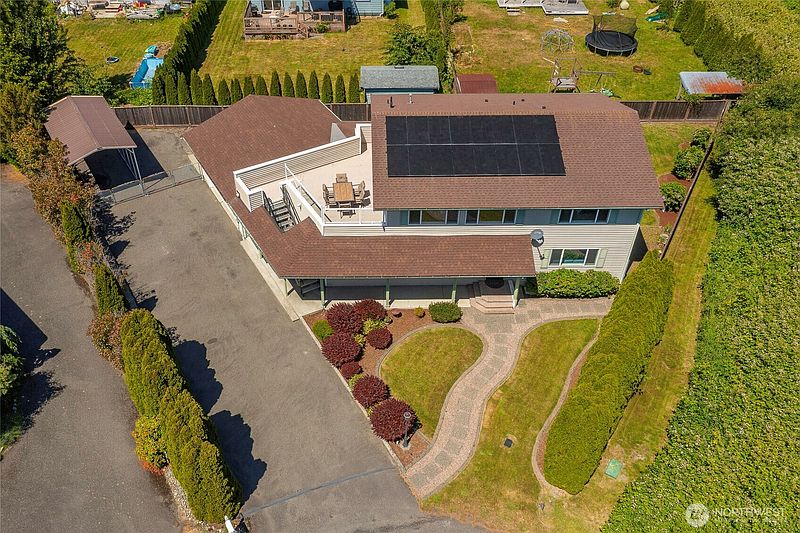 2nd image of 5276 Cherry Tree Lane