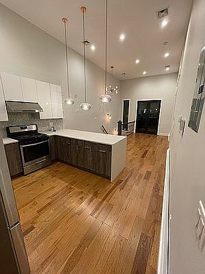 3rd image of 26-26 14th St Floor 2