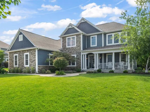 W246N1979 Still River DRIVE, Pewaukee, WI 53072