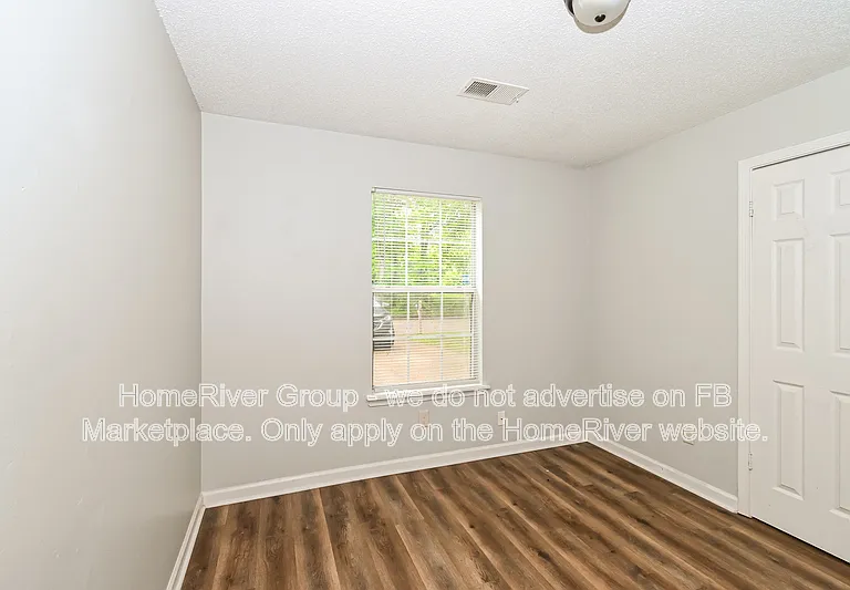 7007 Village Ln — Photo 11
