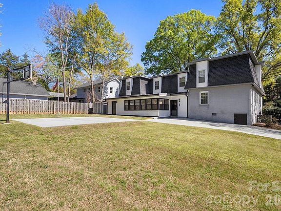 4th image of 6116 Old Providence Rd