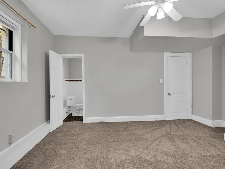 1820 Clydesdale Pl NW #C — Photo 25