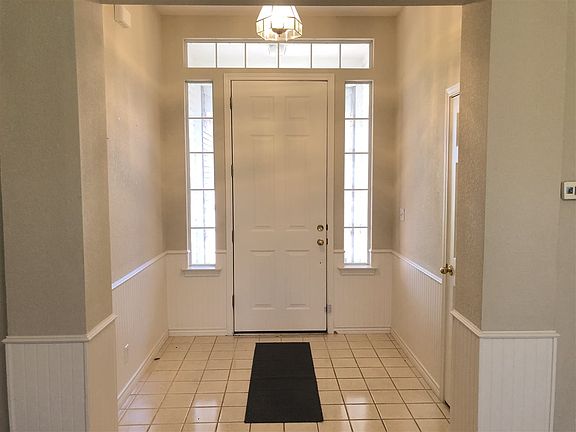 2nd image of 232 Meadowlakes Dr