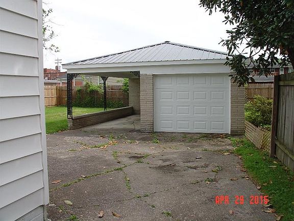 4th image of 204 Sycamore St