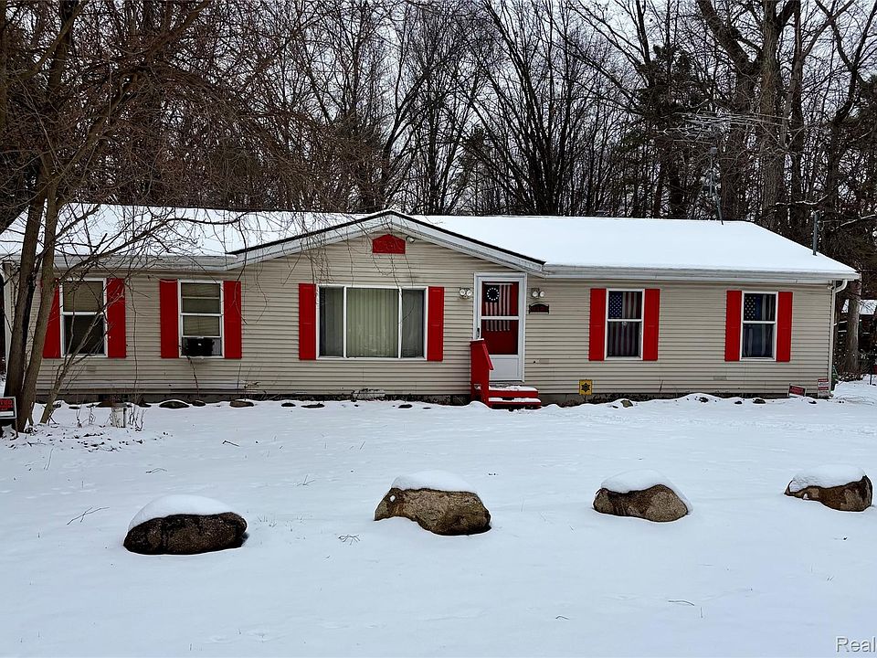 1st image of 9320 Finch Dr