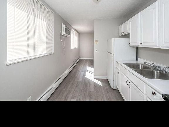 5th image of 2861 Harrison Ave #7