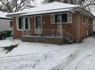 24917 Grove Ave, Eastpointe, MI 48021