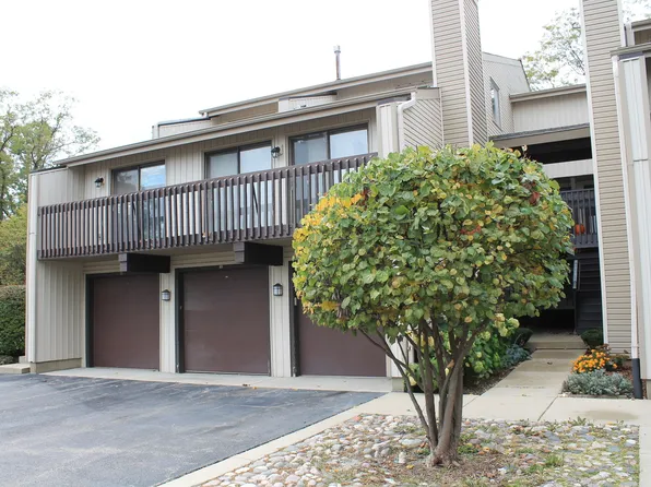 69 White Oaks Rd #69, Fox Lake, IL 60020