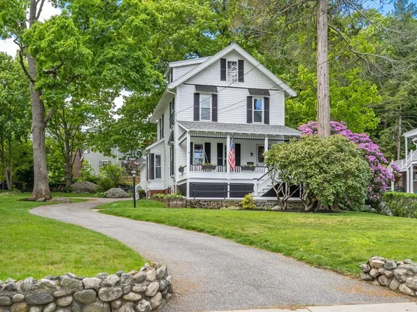 38 Orris St, Melrose, MA 02176