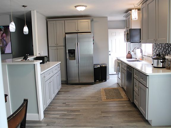 4th image of 2 Mariette Drive