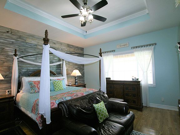 Beautiful, Large Master Bed