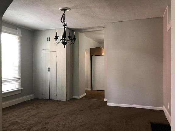 3rd image of 108 S Princeton Ave