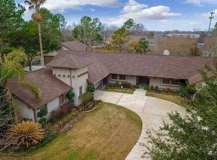 1208 Pine Hollow Dr, Friendswood, TX 77546