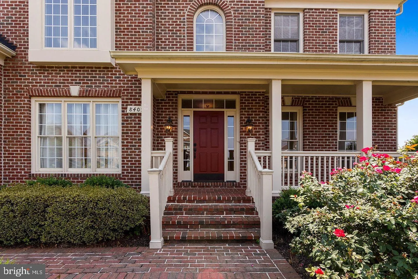 4 bed, 5.5 bath, 5928 sqft, $4,250 — Photo 3