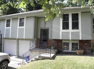 4520 NE 47th St, Kansas City, MO 64117