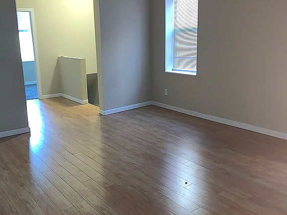 4th image of 2317 Russell Blvd #A