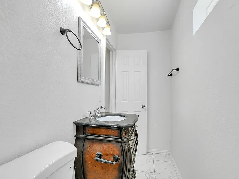 818 N Virginia St — Photo 28
