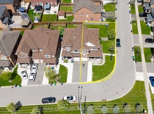 39 Divinity Cir, Brampton, ON L7A 3Y3