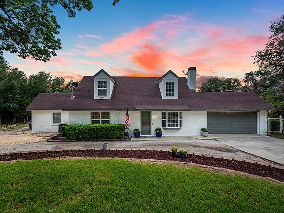 3rd image of 28301 Bonn Mountain Dr